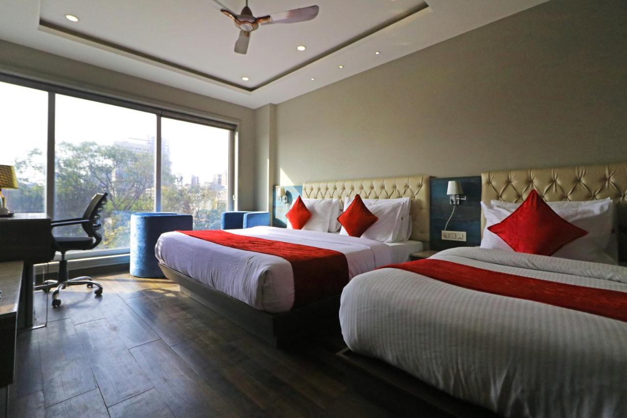 The Ivy Grand Hotel In City Centre With Free Secured Parking New Delhi Buitenkant foto
