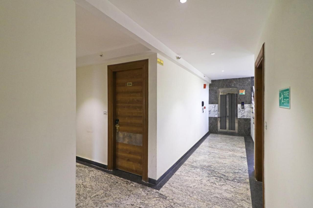 The Ivy Grand Hotel In City Centre With Free Secured Parking New Delhi Buitenkant foto