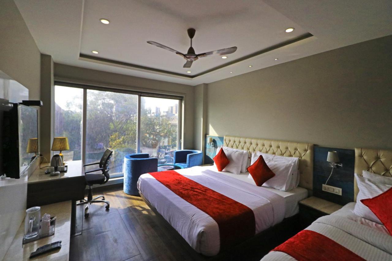 The Ivy Grand Hotel In City Centre With Free Secured Parking New Delhi Buitenkant foto